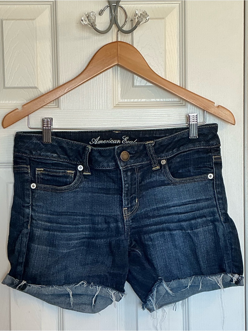 American Eagle Outfitters Indigo Stretch Women’s 10 Denim Distressed Hem Shorts